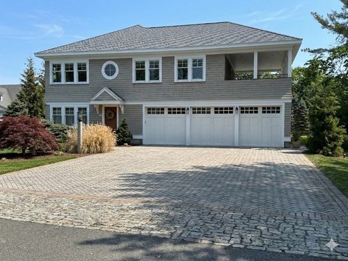 10 Friedenfels St, Salisbury, MA, 01952-2418 | Card Image