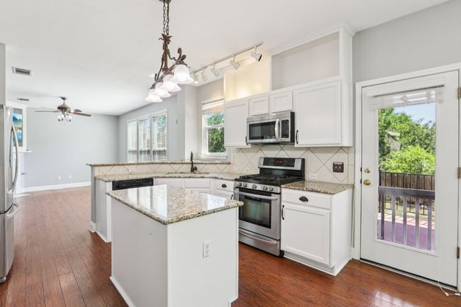 1512 Ashberry Trl, House other with 4 bedrooms, 3 bathrooms and 2 parking in Georgetown TX | Image 10