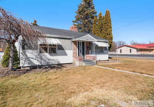 701 S Fisher Ave, Blackfoot, ID, 83221-3304 | Card Image