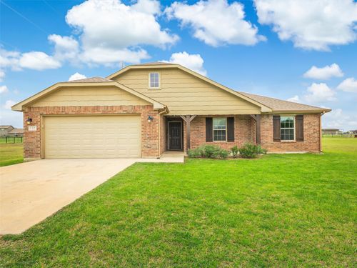 132 County Road 4213, Decatur, TX, 76234-8324 | Card Image