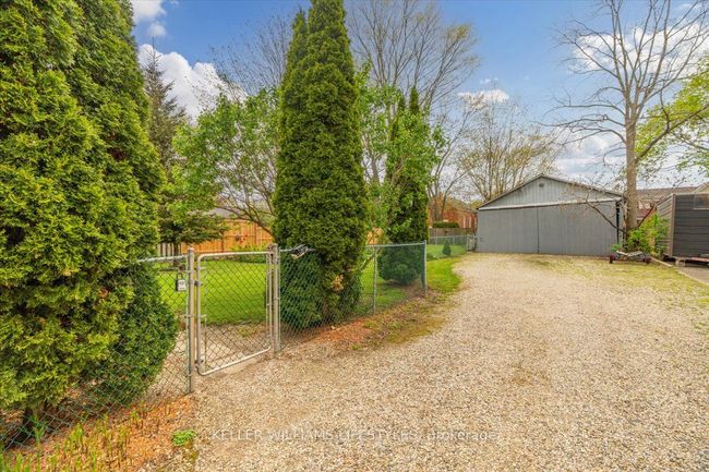 22 Prince St, House other with 2 bedrooms, 1 bathrooms and 6 parking in Forest ON | Image 25