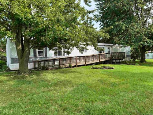 402 S Higbee St, Milford, IN, 46542-9291 | Card Image