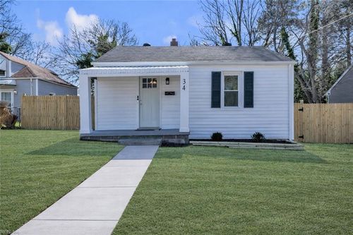 34 Pollux Cir W, Portsmouth, VA, 23701-2030 | Card Image