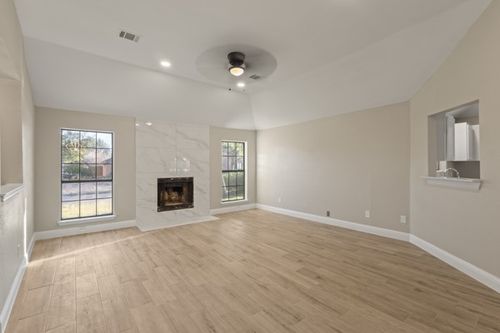 1129 Harvest Hill Ln, Lancaster, TX, 75146-1385 | Card Image