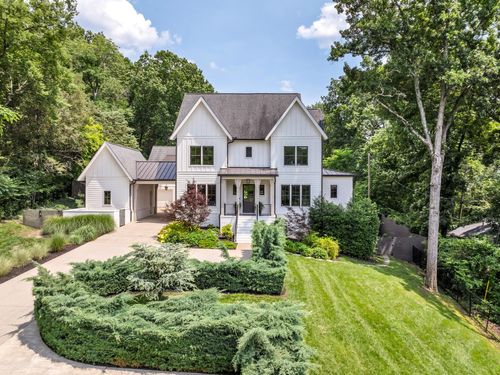 4527 Beacon Dr, Nashville, TN, 37215-4003 | Card Image