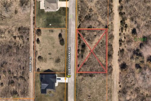 15 Chardonnay Dr, Kelleys Island, OH, 43438-6512 | Card Image