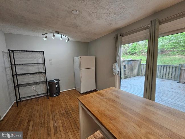 6333 Teakwood Ct, Townhouse with 3 bedrooms, 3 bathrooms and null parking in BURKE VA | Image 6