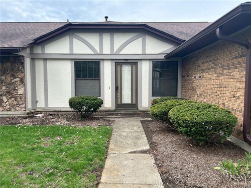 762 Pine Needles Dr, Washingtn Twp, OH, 45458-3388 | Card Image