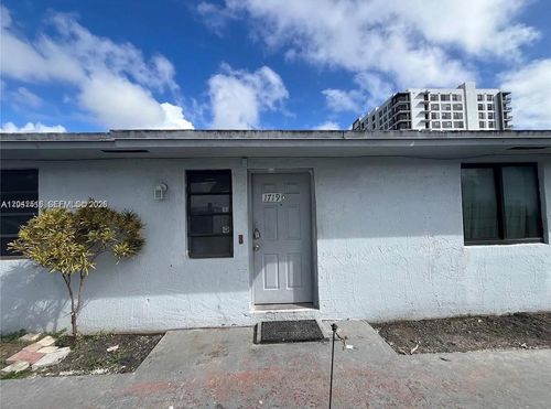 1717 Nw 16th St, Miami, FL, 33125-2300 | Card Image