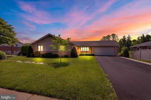 1620 Commonwealth Blvd, READING, PA, 19607-2209 | Card Image