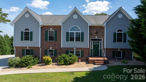 5395 Stonegate Farm Dr, Granite Falls, NC, 28630-8803 | Card Image
