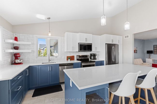 390 Marcel St, House other with 3 bedrooms, 2 bathrooms and 6 parking in Alfred ON | Image 8