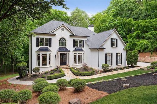 110 Valley Summit Ct, Roswell, GA, 30075-6816 | Card Image