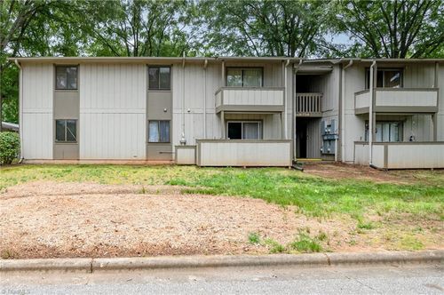 apt-71n-2240 Sunderland Rd, Winston-Salem, NC, 27103-6587 | Card Image