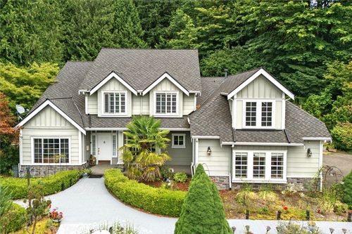 28546 Ne 63rd Way, Carnation, WA, 98014-9511 | Card Image