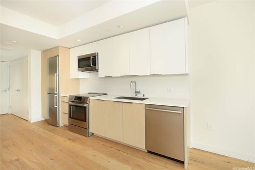 1107-1001 Queen St, Honolulu, HI, 96814-4196 | Card Image