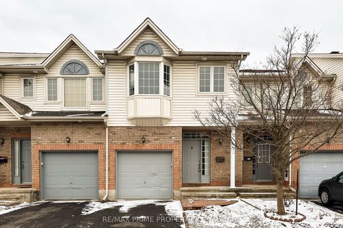 7-211 Station Blvd, Ottawa, ON, K1G6P2 | Card Image