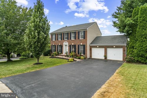 26 Young Branch Dr, MIDDLETOWN, MD, 21769-8137 | Card Image