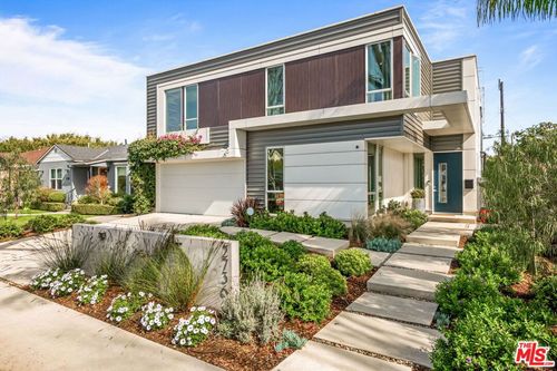 2736 Armacost Ave, Los Angeles, CA, 90025-1407 | Card Image