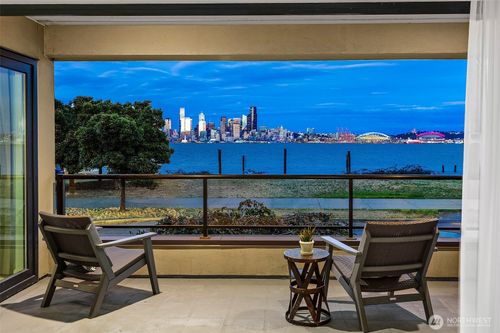 103-1331 Harbor Ave Sw, Seattle, WA, 98116-1776 | Card Image