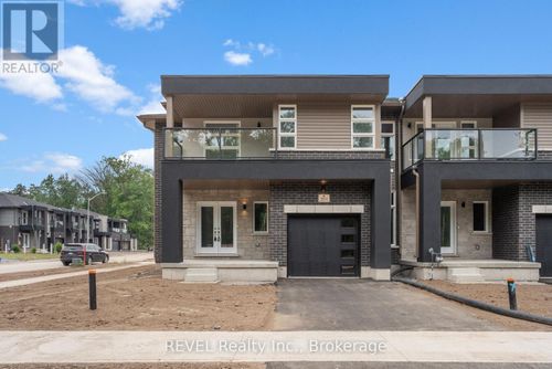201 Wells Avenue, Fort Erie (Ridgeway), ON, L0S1N0 | Card Image