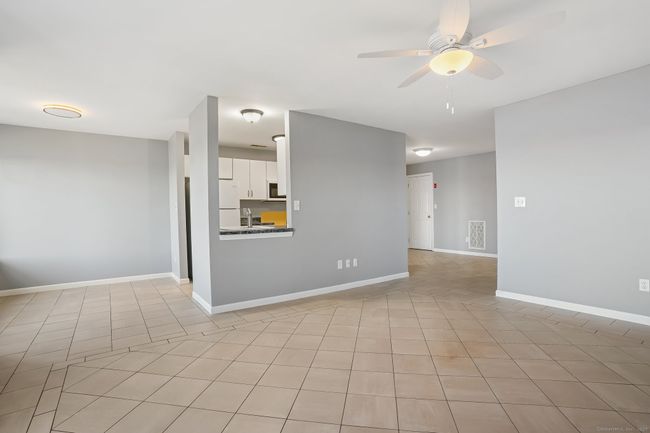 155 - 155 Breakers Ln, Condo with 1 bedrooms, 2 bathrooms and 1 parking in Stratford CT | Image 12