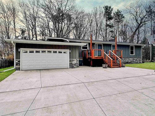 2360 Lincoln Street, Marinette, WI, 54143 | Card Image