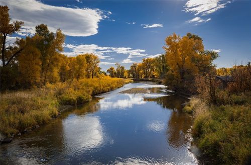 830 Castle Mountain Rd, Clyde Park, MT, 59018-7810 | Card Image