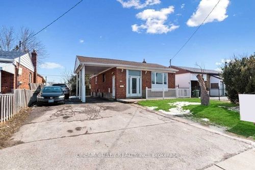 {{alt}} | Card Image