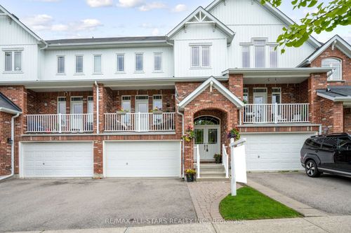 27 Arthur Case Cres, Mount Albert, ON, L0G1M0 | Card Image