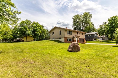 1744 Oak Rd, Saint Cloud, MN, 56303-0367 | Card Image