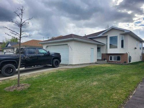 11922 105 St, Grande Prairie, AB, T8V7N3 | Card Image