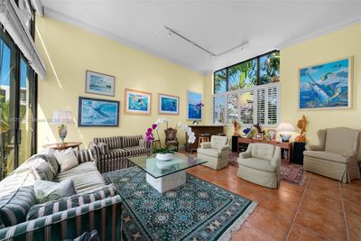 32 - 205 E Enid Drive, Townhouse with 4 bedrooms, 3 bathrooms and null parking in Key Biscayne FL | Image 2