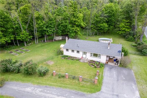27 Langford St, Van Etten, NY, 14889-9423 | Card Image