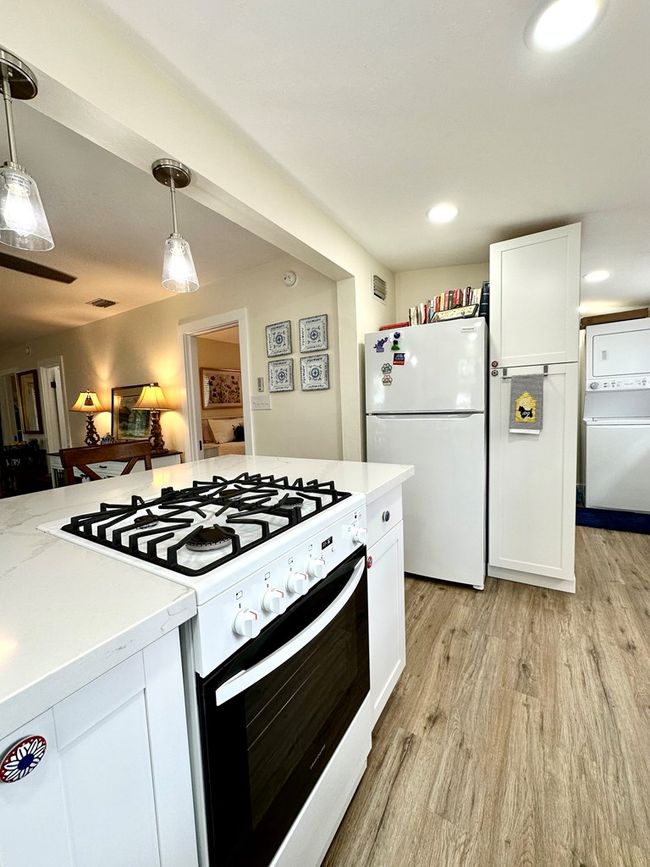 12409 Live Oak St, House other with 2 bedrooms, 1 bathrooms and 1 parking in CEDAR KEY FL | Image 40