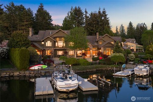 3607 E Lake Sammamish Shore Ln Ne, Sammamish, WA, 98074-4342 | Card Image