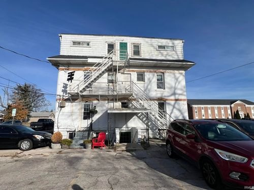 100 S College Ave, Muncie, IN, 47303-4849 | Card Image