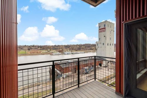 unit-413-240 Spring St, Saint Paul, MN, 55102-4706 | Card Image