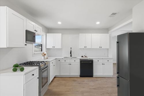 2859 Marjorie Ave, Dallas, TX, 75216-7242 | Card Image