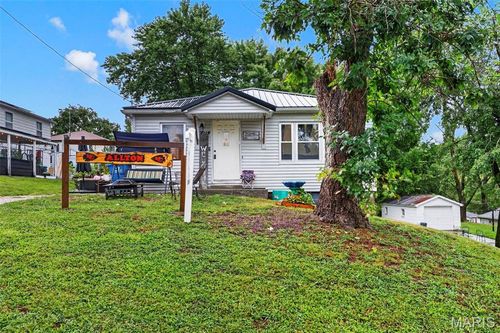 205 Locust St, New Haven, MO, 63068-1026 | Card Image