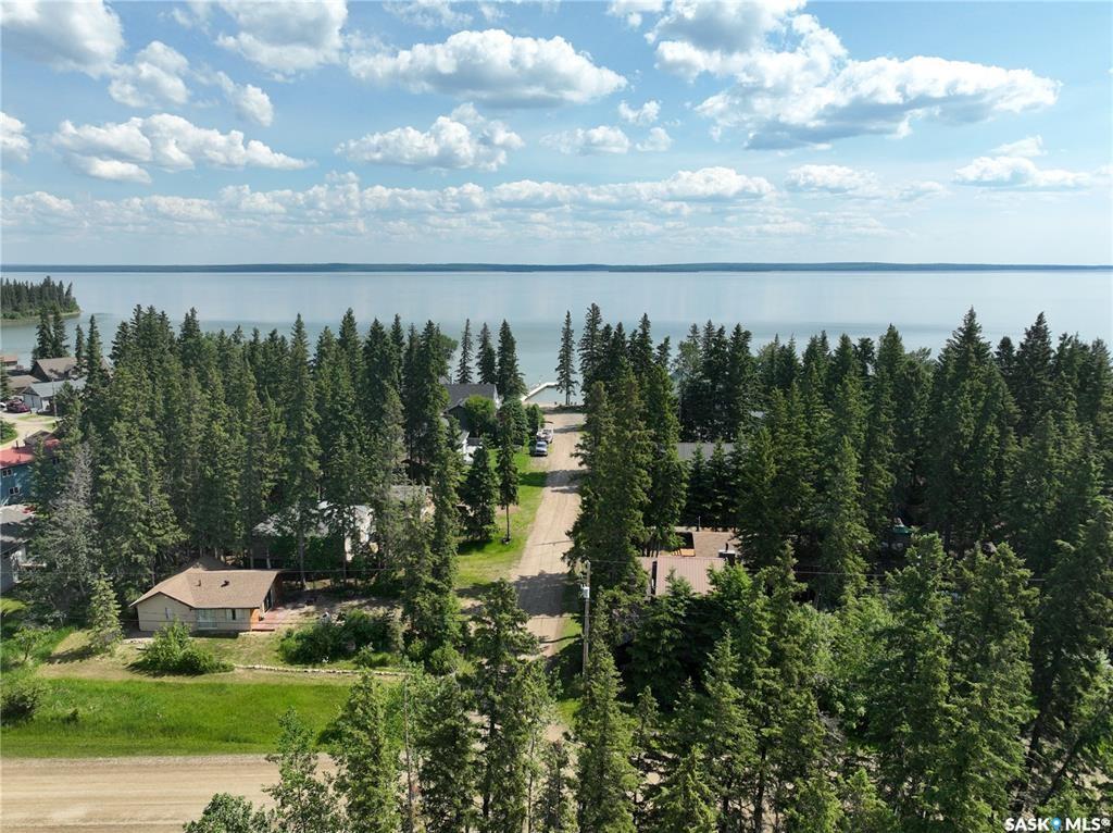 Land in Candle Lake