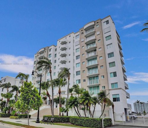 apt-603-18000 N Bay Rd, Sunny Isles Beach, FL, 33160-1923 | Card Image