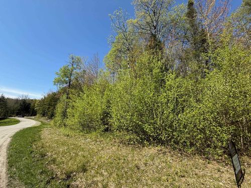 274 Deerfield Hills Rd, Morristown, VT, 05661-9322 | Card Image