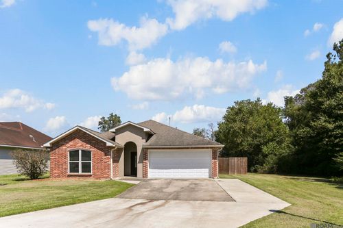 23674 Sweetbriar Ct, Denham Springs, LA, 70726-6860 | Card Image