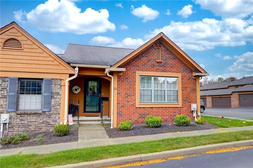 11 Georgetown Ln, Fairport, NY, 14450-3333 | Card Image