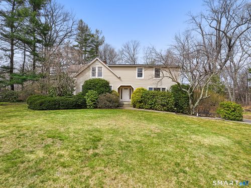 7 Mcguire Rd, Trumbull, CT, 06611-1427 | Card Image