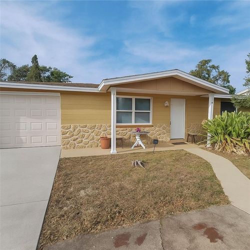 7407 Duke Dr, Hudson, FL, 34667-1829 | Card Image