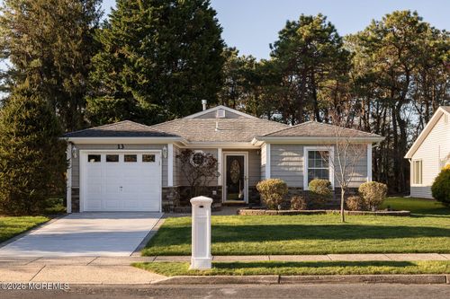 13 Tennis Ct, Brick, NJ, 08723-7833 | Card Image