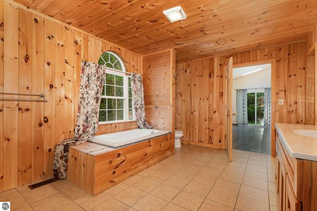 6997 Woodlea Rd W, House other with 3 bedrooms, 2 bathrooms and null parking in Oscoda MI | Image 12