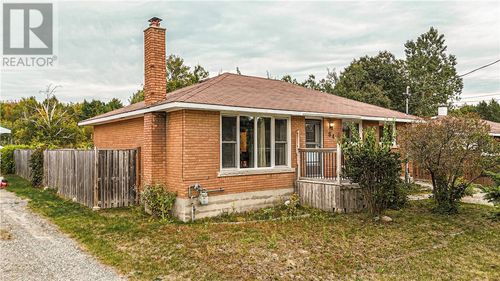 84 Garson Coniston Rd, Garson, ON, P3L1E9 | Card Image